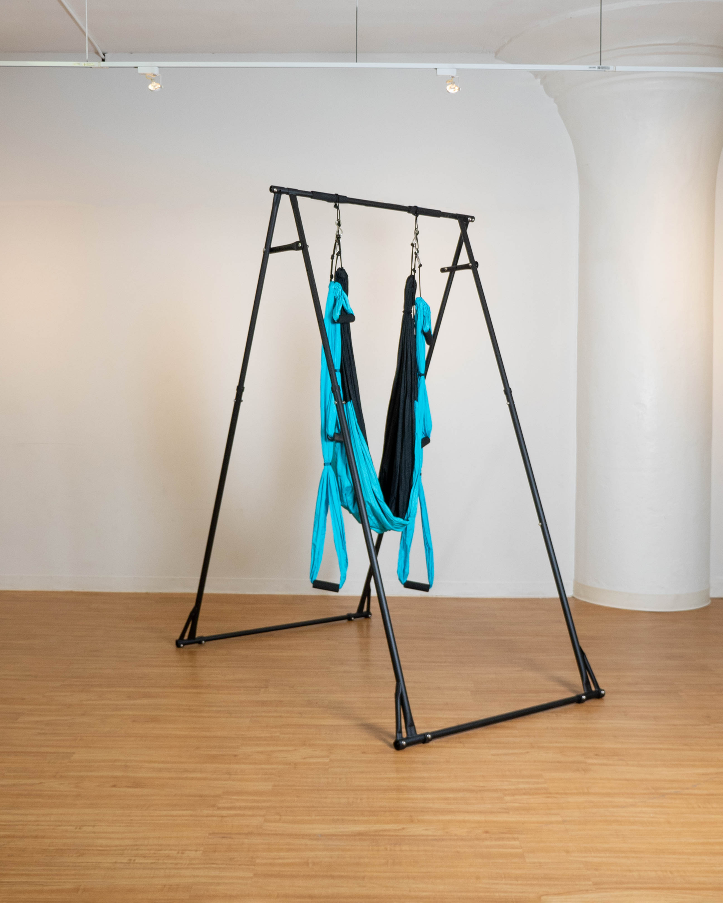 Suspension Stand – The Flying Yogi